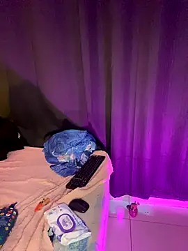 Snapshot of Lady_Dirty444 chatting on 10.13.25 Lady Dirty444 online show from 10.13.25