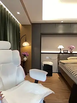 AYW-21 online show from 04.02.26