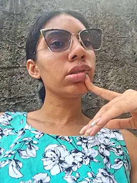 RavenShyfit online show from 10.31.25