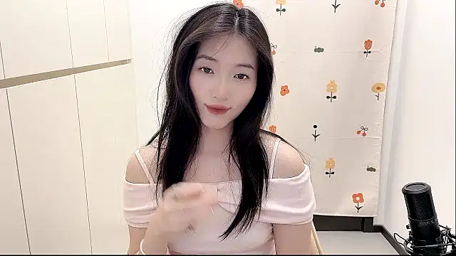 Snapshot of Rosalind_xixi chatting on 09.09.25 Rosalind xixi online show from 09.09.25