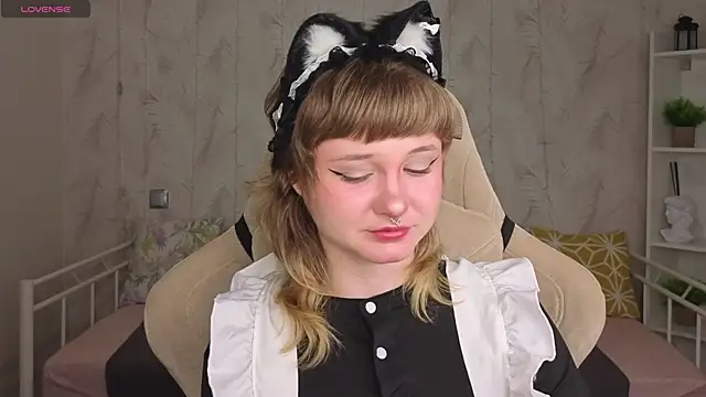 Tori Cutie online show from 06.04.26