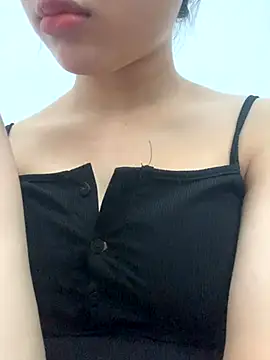 Snapshot of Nguyenha11 chatting on 09.20.25 Nguyenha11 online show from 09.20.25