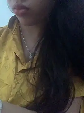 Snapshot of Nguyenha11 chatting on 11.12.25 Nguyenha11 online show from 11.12.25