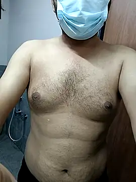 Snapshot of hothunk_7 chatting on 09.28.25 hothunk 7 online show from 09.28.25