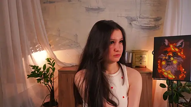 Snapshot of EvaDowe chatting on 10.03.25 EvaDowe online show from 10.03.25