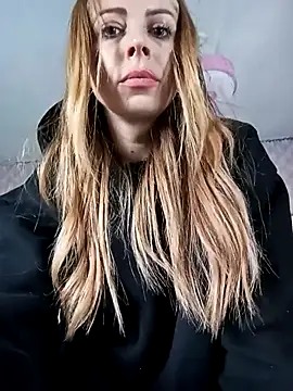 Snapshot of Hyupobigih chatting on 10.30.25 Hyupobigih online show from 10.30.25