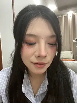 Snapshot of yuanyuanzi99 chatting on 10.06.25 yuanyuanzi99 online show from 10.06.25