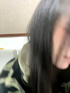 Snapshot of yuanyuanzi99 chatting on 10.20.25 yuanyuanzi99 online show from 10.20.25