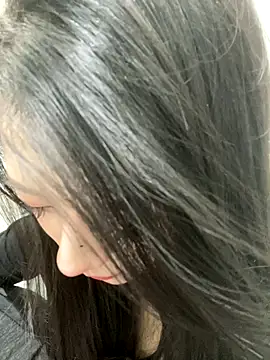 Snapshot of yuanyuanzi99 chatting on 10.22.25 yuanyuanzi99 online show from 10.22.25