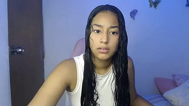 Snapshot of alicie_shy1 chatting on 09.11.25 alicie shy1 online show from 09.11.25
