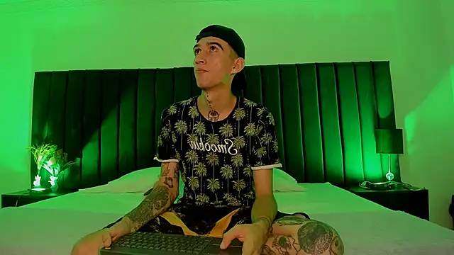 dominik thompson777 online show from 09.18.25