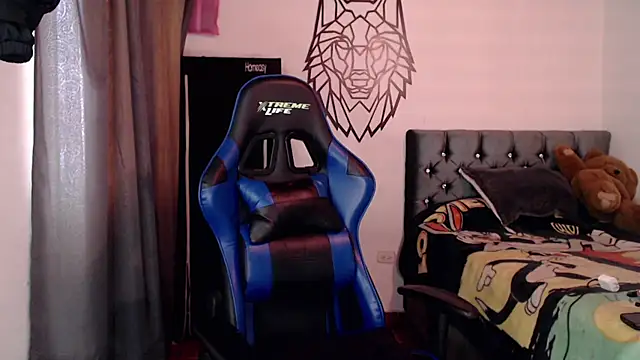 Snapshot of Sweet-Cris chatting on 10.15.25 Sweet-Cris online show from 10.15.25