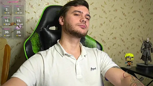 Snapshot of johnstoneisland chatting on 10.19.25 johnstoneisland online show from 10.19.25