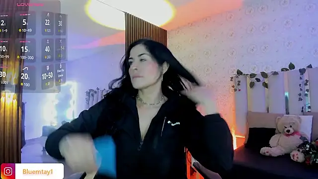 Snapshot of BLUE_TAY1 chatting on 02.02.26 BLUE TAY1 online show from 02.02.26