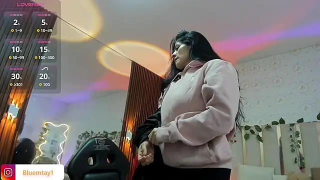 Snapshot of BLUE_TAY1 chatting on 02.05.26 BLUE TAY1 online show from 02.05.26