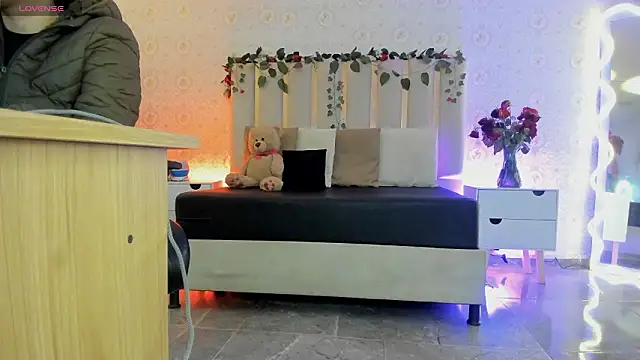 Snapshot of BLUE_TAY1 chatting on 02.09.26 BLUE TAY1 online show from 02.09.26