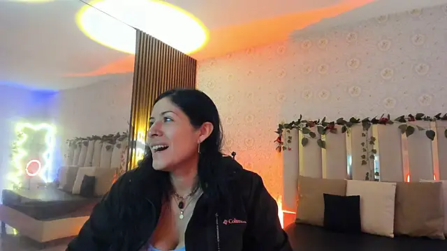 Snapshot of BLUE_TAY1 chatting on 02.13.26 BLUE TAY1 online show from 02.13.26