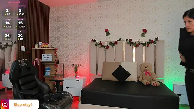 Snapshot of BLUE_TAY1 chatting on 02.26.26 BLUE TAY1 online show from 02.26.26