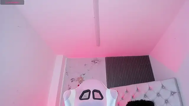 chloesagee online show from 12.19.25