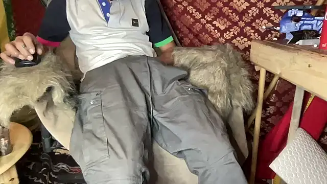 JUSTFORRICH online show from 12.14.25