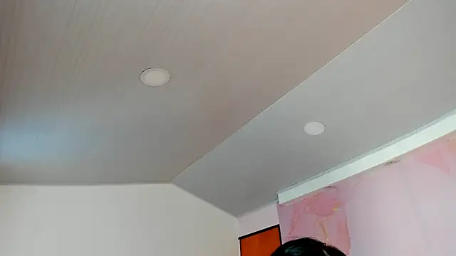 Snapshot of milk_candy18 chatting on 09.25.25 milk candy18 online show from 09.25.25