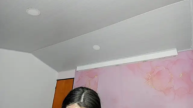 Snapshot of milk_candy18 chatting on 11.07.25 milk candy18 online show from 11.07.25