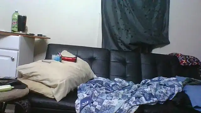 Snapshot of jarjar83 chatting on 10.20.25 jarjar83 online show from 10.20.25