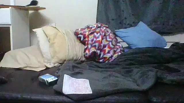 Snapshot of jarjar83 chatting on 11.16.25 jarjar83 online show from 11.16.25