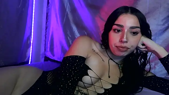 sweetbrunette22 online show from 02.11.26