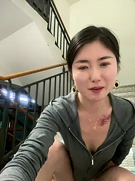 xtt1689999 online show from 10.15.25