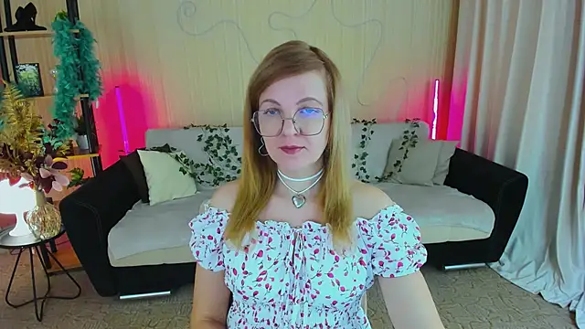 YourUniverser online show from 12.02.25