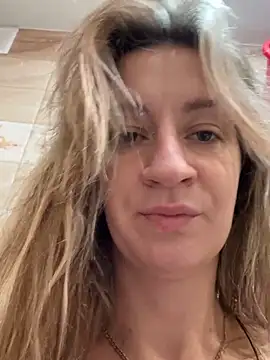 EvvaMur online show from 10.27.25