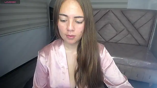 Luna Star v online show from 10.04.25