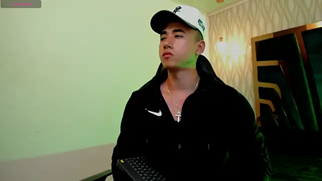 Snapshot of Draven_Marceaux chatting on 09.30.25 Draven Marceaux online show from 09.30.25