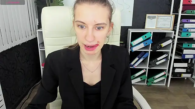 kaleriyaa  online show from 10.11.25