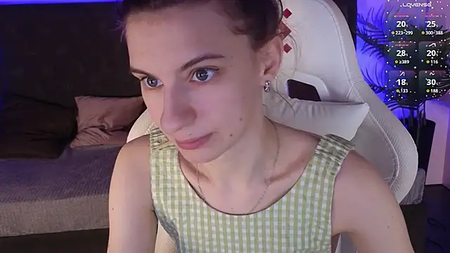 Snapshot of kaleriyaa_ chatting on 02.10.26 kaleriyaa online show from 02.10.26