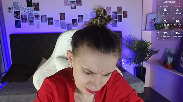 Snapshot of kaleriyaa_ chatting on 02.14.26 kaleriyaa online show from 02.14.26