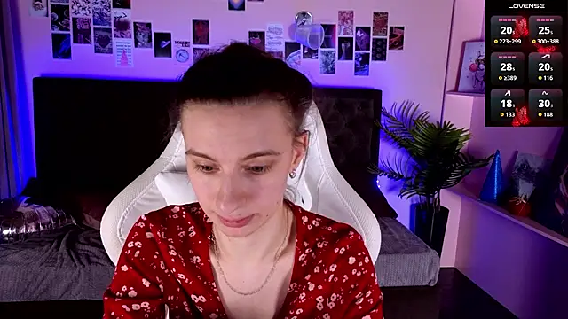 Snapshot of kaleriyaa_ chatting on 02.15.26 kaleriyaa online show from 02.15.26