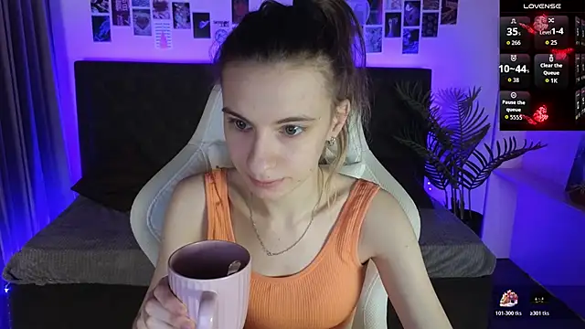 Snapshot of kaleriyaa_ chatting on 02.23.26 kaleriyaa online show from 02.23.26