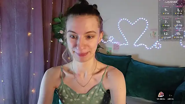 Snapshot of kaleriyaa_ chatting on 02.27.26 kaleriyaa online show from 02.27.26