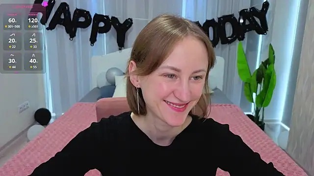 Snapshot of LuluChiiii chatting on 11.05.25 LuluChiiii online show from 11.05.25