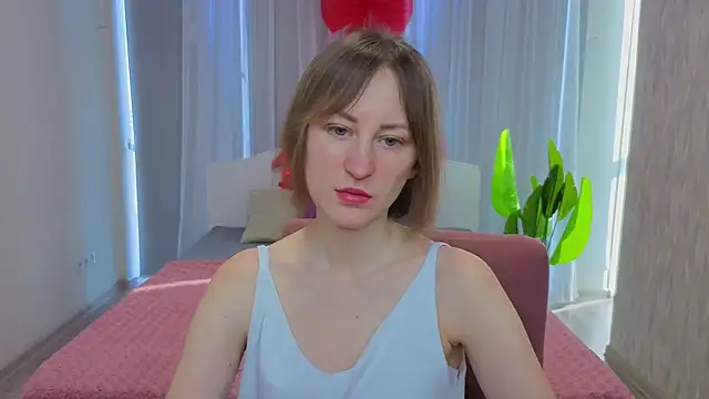 LuluChiiii online show from 02.22.26