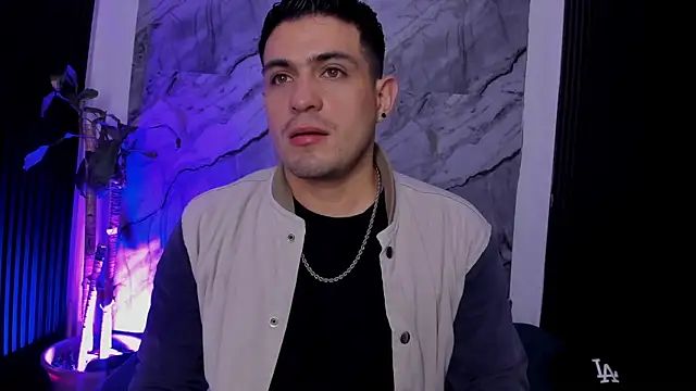 William Steel  online show from 11.04.25