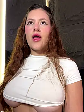 Snapshot of ALYSON_HARPER chatting on 10.15.25 ALYSON HARPER online show from 10.15.25