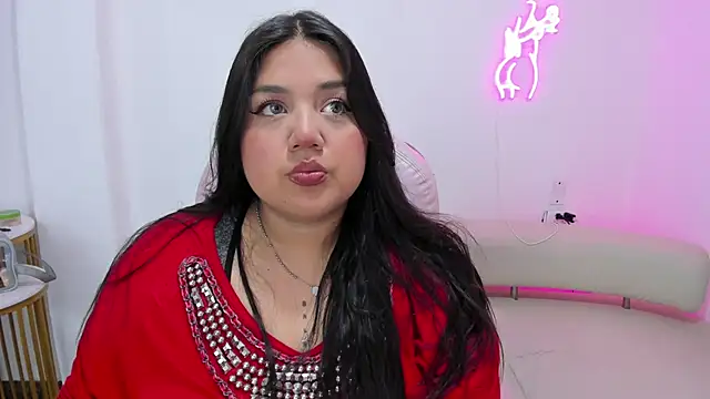 Snapshot of Sexxchubby chatting on 10.05.25 Sexxchubby online show from 10.05.25