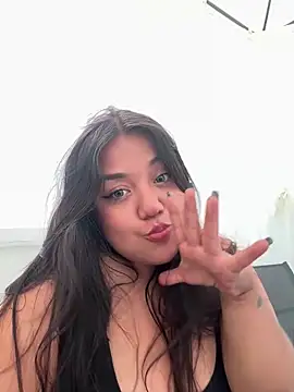 Snapshot of Sexxchubby chatting on 10.16.25 Sexxchubby online show from 10.16.25