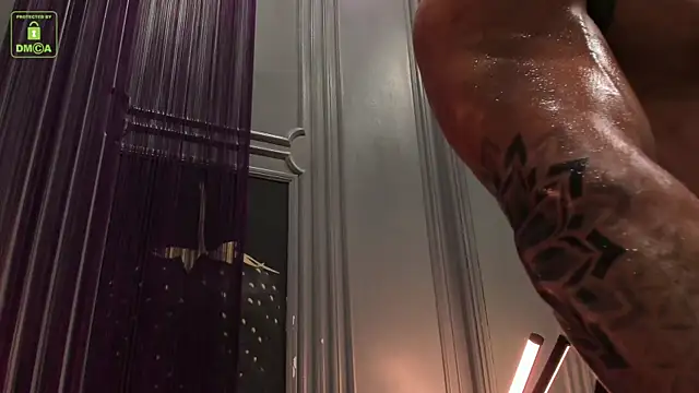 Snapshot of OliverSport chatting on 12.17.24 OliverSport online show from 12.17.24