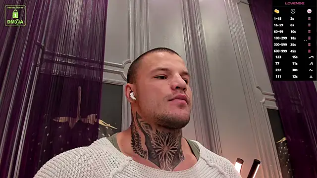 Snapshot of OliverSport chatting on 12.23.24 OliverSport online show from 12.23.24