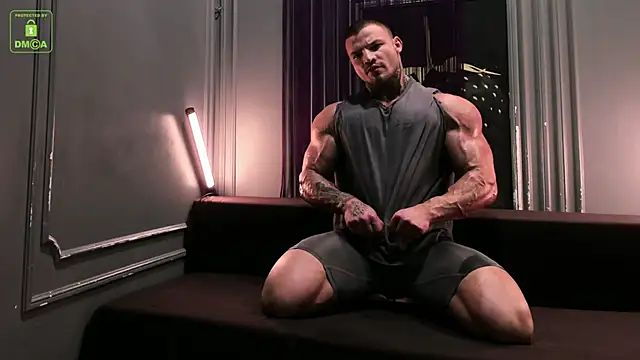 Snapshot of OliverSport chatting on 03.04.25 OliverSport online show from 03.04.25