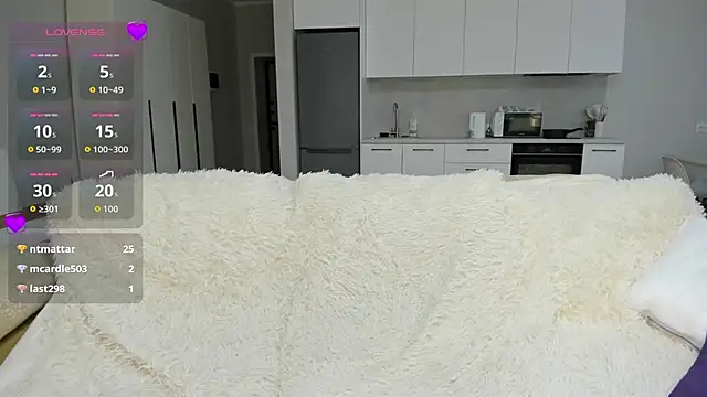 Snapshot of Mila_killa chatting on 09.29.25 Mila killa online show from 09.29.25